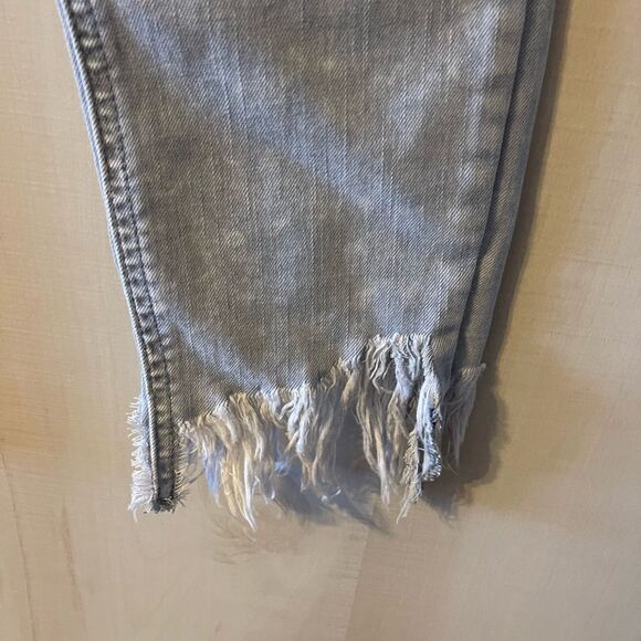 Free People frayed hem gray jeans, size 26 - Picture 5 of 9